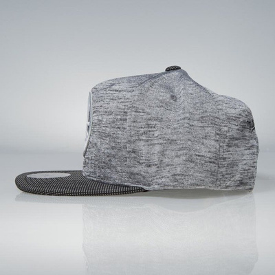 Czapka Mitchell & Ness snapback Golden State Warriors black Space Knit PU Visor 