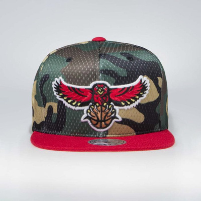 Mitchell & Ness Atlanta Hawks Woodland Snapback Cover camo