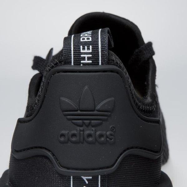 Sneakers buty Adidas Originals NMD_R1 black/black/gum (B42200)