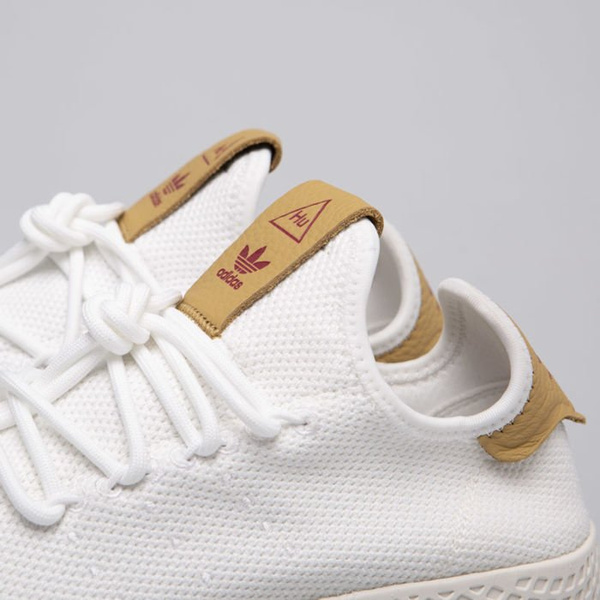 Sneakers damskie buty Adidas Originals Pharrell Williams Tennis Hu ftwwht/ftwwht/rawsan (D96444)