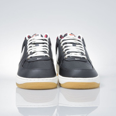Nike Air Force 1 '07 LV8 black / sail-action red-gum light 718152-015