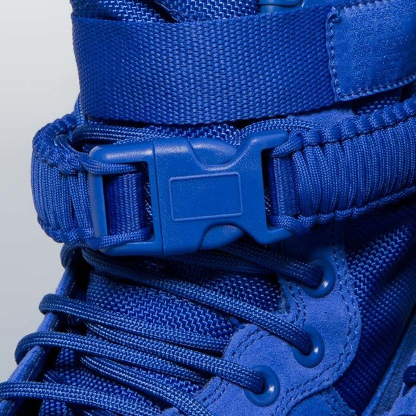 Sneakers buty Nike SF Air Force 1 game royal / game royal 864024-401