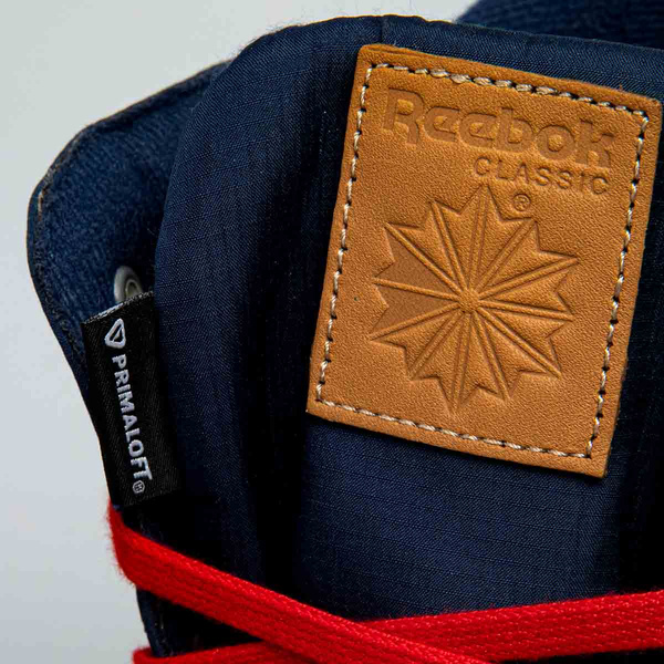 Reebok Classic buty zimowe WMNS F/S Hi Puff Boot granatowe (M41902)