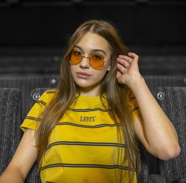 Koszulka damska Levi's Graphic Surf Tee 90s Serif honey