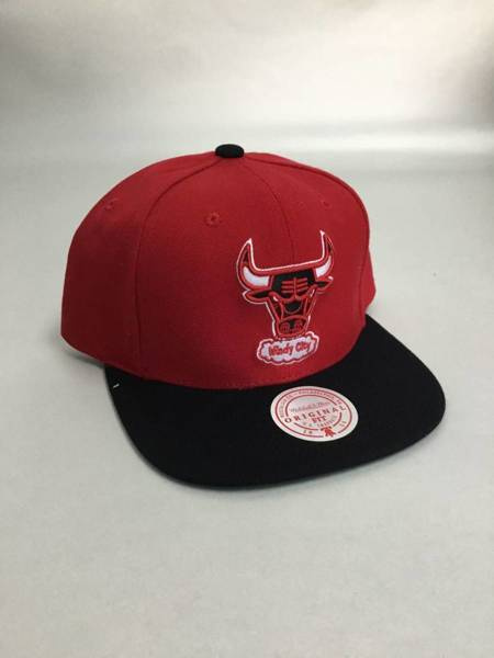 Czapka Mitchell & Ness snapback Chicago Bulls Team 2 Tone 2.0 Snapback czerwona