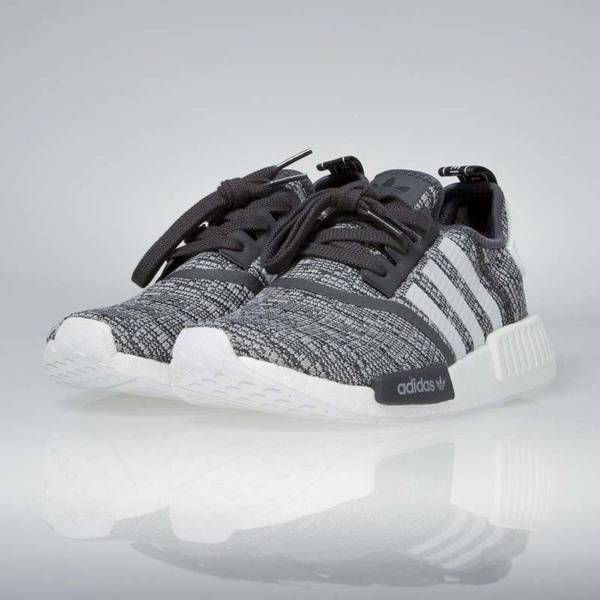 Sneakers buty Adidas Originals WMNS NMD_R1 utility black / footwear white / medium grey BY3035