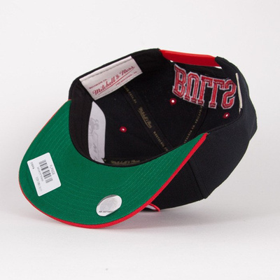 Mitchell & Ness czapka snapback Chicago Bulls black / red Flipside 