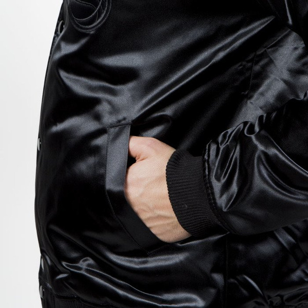 NBA Sixers 黒 ナイロンジャケット NBA Sixers 黒 ナイロンジャケット