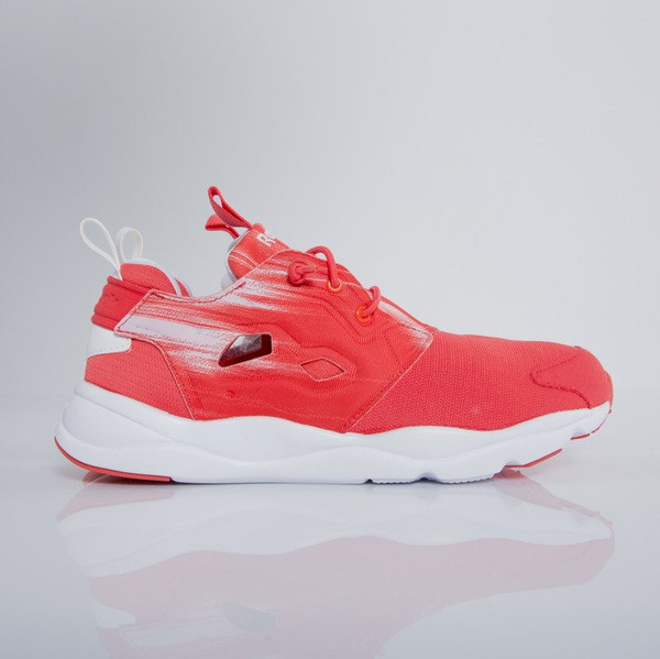 Sneakers buty Reebok Classic Furylite Contemporary laser red / white (V69635)