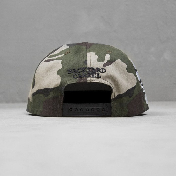 Backyard Cartel czapka snapback Not One woodland camo
