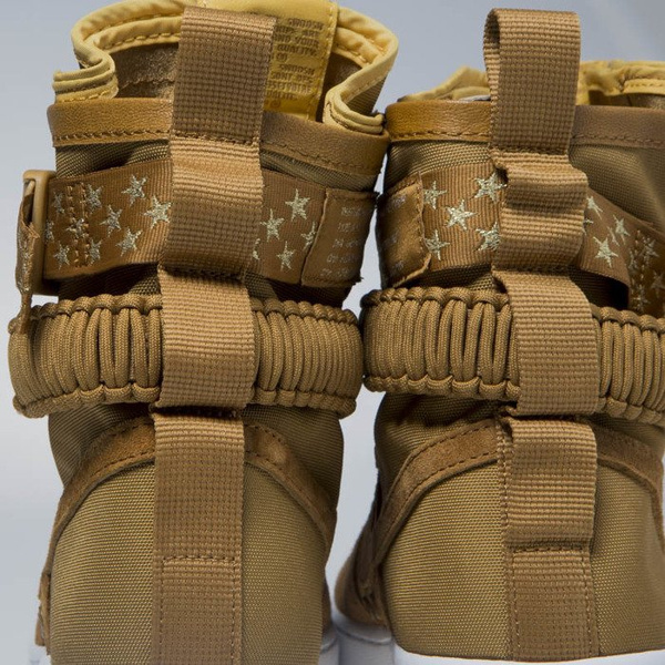 Sneakers buty zimowe WMNS Nike SF AF1 muted bronze (857872-203)