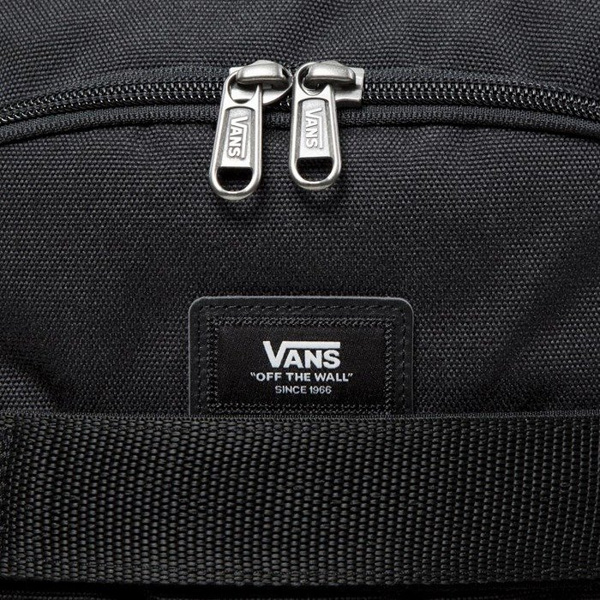 Vans plecak Transient III Skatepack black VN0A2WNXBLK