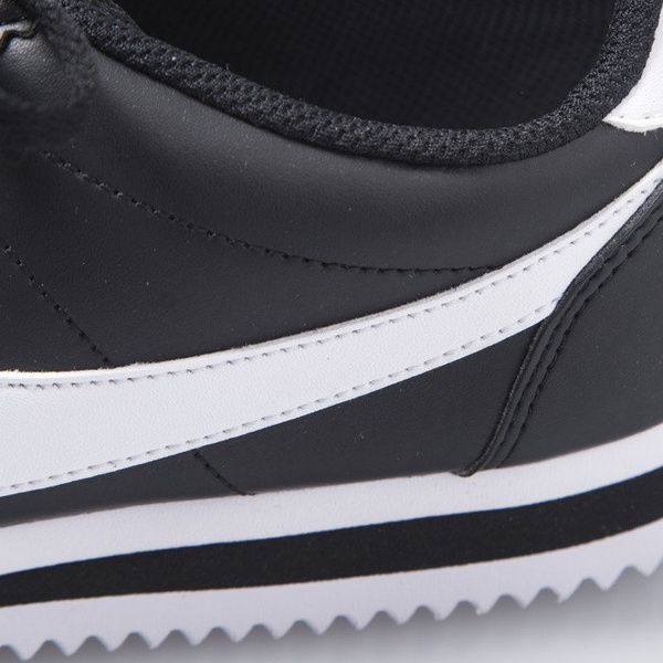 Sneakers buty Nike WMNS Classic Cortez Leather black / white (807471-010)
