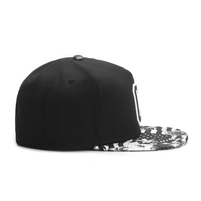 Cayler & Sons snapback Cee Flagged Cap black / white GLD-CAY-AW16-08