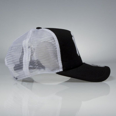 Czapka New Era snapback New York Yankees Clean Trucker Cap black / white 