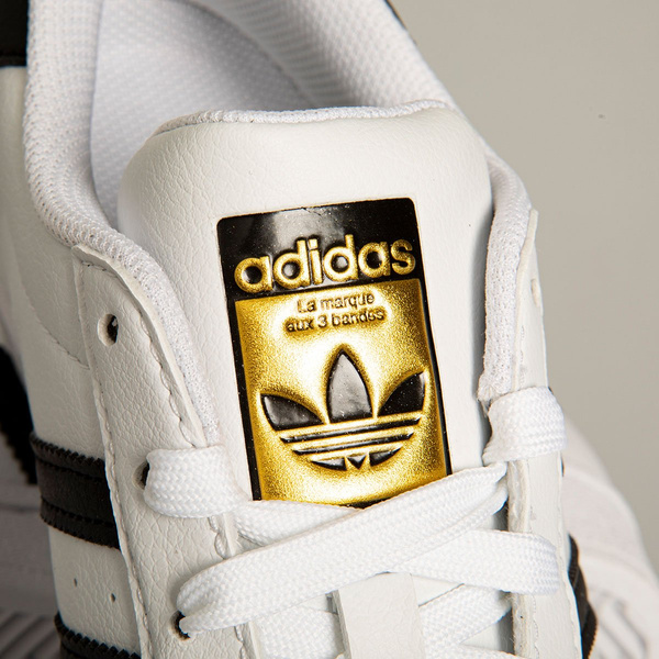 Sneakers buty Adidas Originals Superstar Vegan białe (FW2295)