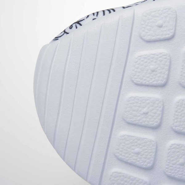 Sneakers buty Nike WMNS Roshe One Print Prem white / black (749986-100)