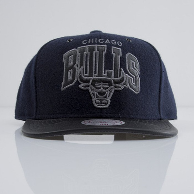 Mitchell & Ness czapka snapback Chicago Bulls navy EU268 BLAZER