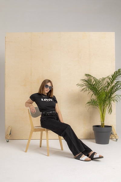 Koszulka damska Levi's The Perfect Tee New Logo II czarna