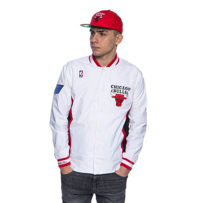 Kurtka Mitchell & Ness Chicago Bulls biała Authentic Warm Up Jacket