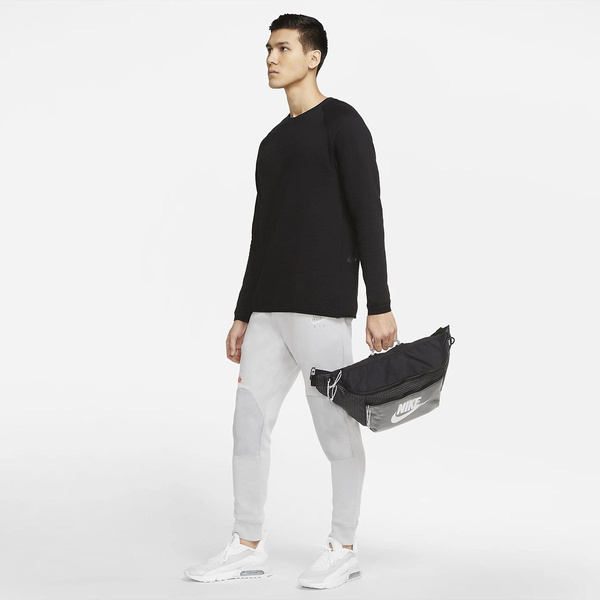 Nerka Nike NK Tech Hip Pack czarna