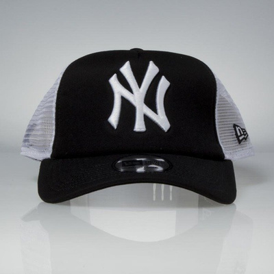 New Era snapback New York Yankees Clean Trucker Cap black / white 